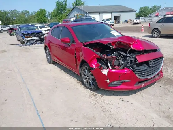 3MZBN1L36JM253521 2018 MAZDA 3 - Image 1