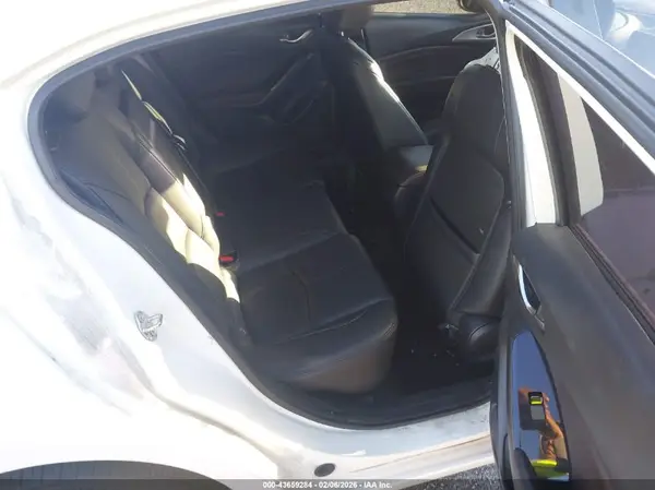 3MZBN1L36JM267841 2018 MAZDA 3 - Image 8