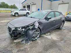 3MZBN1L36JM268570 2018 MAZDA 3