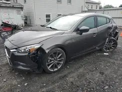 3MZBN1L36JM269055 2018 MAZDA 3