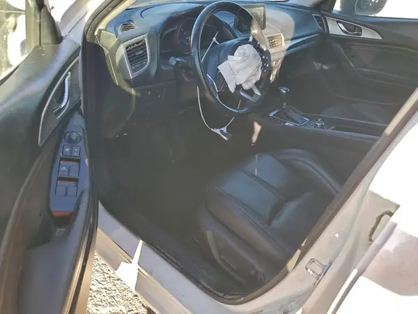 3MZBN1L36JM276961 2018 MAZDA 3 - Image 8