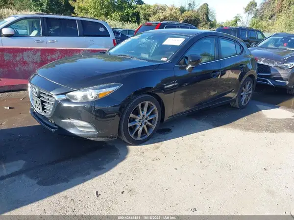 3MZBN1L37JM164248 2018 MAZDA 3 - Image 2