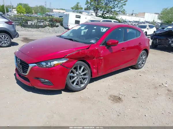 3MZBN1L37JM168283 2018 MAZDA 3 - Image 2