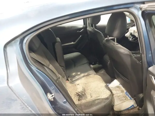 3MZBN1L37JM168297 2018 MAZDA 3 - Image 8