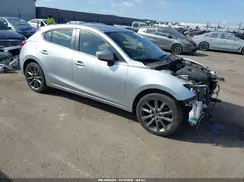 3MZBN1L37JM178974 2018 MAZDA 3