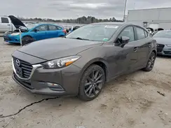 3MZBN1L37JM183883 2018 MAZDA 3