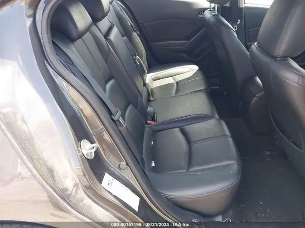 3MZBN1L37JM185049 2018 MAZDA 3 - Image 8