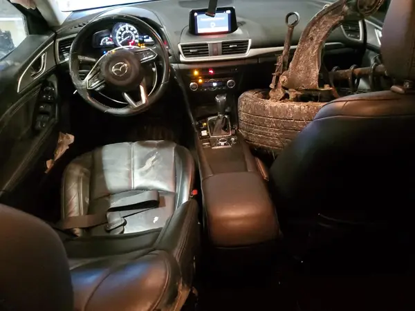 3MZBN1L37JM199419 2018 MAZDA 3 - Image 8