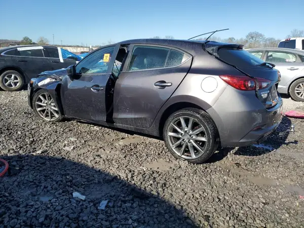 3MZBN1L37JM211732 2018 MAZDA 3 - Image 2