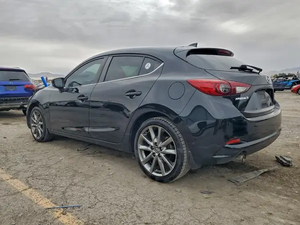 3MZBN1L37JM224397 2018 MAZDA 3 - Image 2