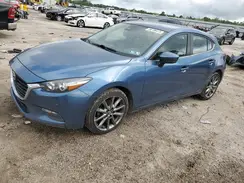 3MZBN1L37JM235576 2018 MAZDA 3