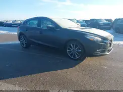3MZBN1L37JM266987 2018 MAZDA 3