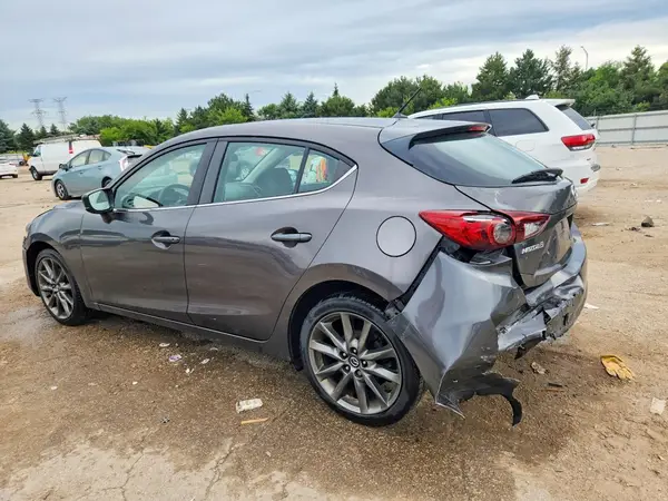 3MZBN1L37JM270005 2018 MAZDA 3 - Image 2