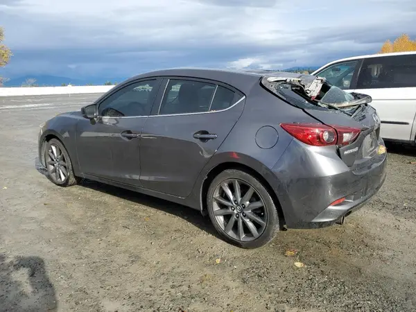 3MZBN1L37JM273678 2018 MAZDA 3 - Image 2