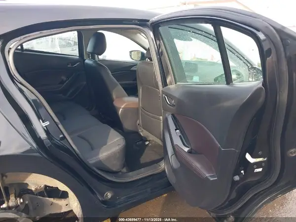 3MZBN1L37JM274894 2018 MAZDA 3 - Image 8