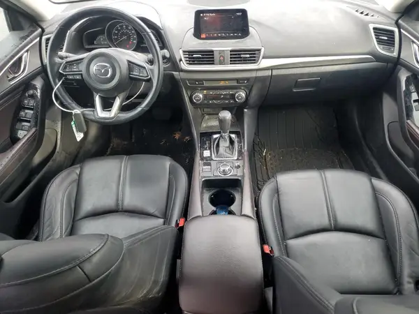 3MZBN1L37JM275284 2018 MAZDA 3 - Image 8