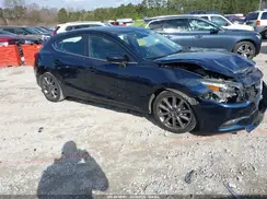 3MZBN1L38JM158796 2018 MAZDA 3