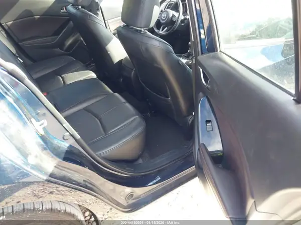 3MZBN1L38JM158796 2018 MAZDA 3 - Image 8