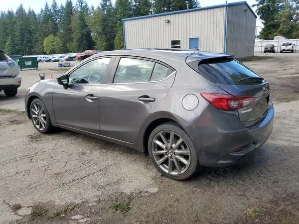 3MZBN1L38JM167059 2018 MAZDA 3 - Image 2