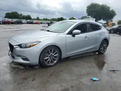 3MZBN1L38JM199204 2018 MAZDA 3