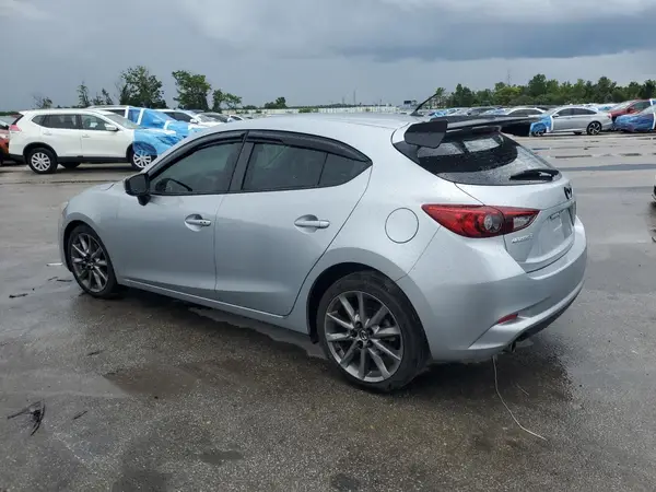 3MZBN1L38JM199204 2018 MAZDA 3 - Image 2