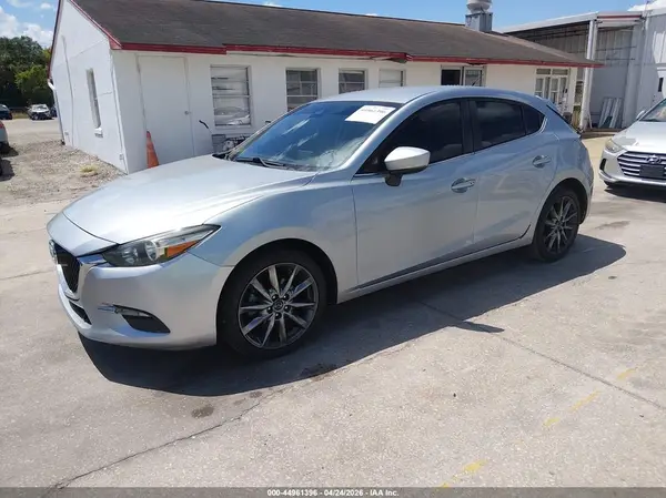 3MZBN1L38JM202439 2018 MAZDA 3 - Image 2