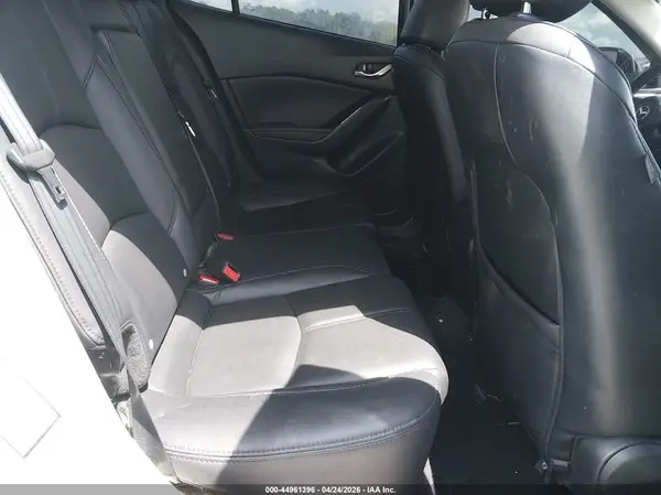 3MZBN1L38JM202439 2018 MAZDA 3 - Image 8