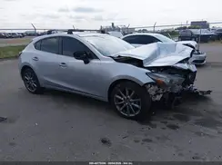 3MZBN1L38JM202778 2018 MAZDA 3