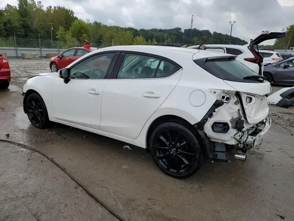 3MZBN1L38JM204224 2018 MAZDA 3 - Image 2