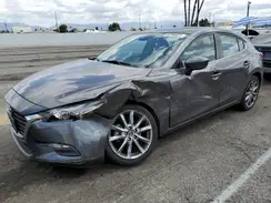 3MZBN1L38JM219466 2018 MAZDA 3
