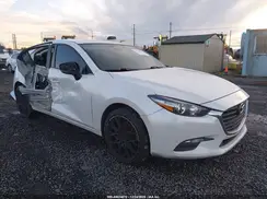 3MZBN1L38JM222822 2018 MAZDA 3