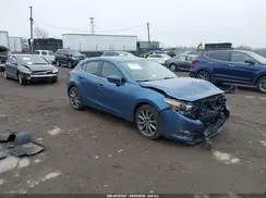 3MZBN1L38JM226207 2018 MAZDA 3