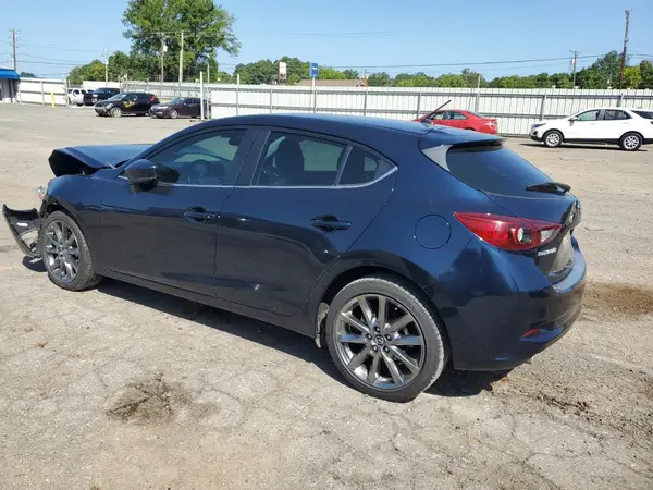 3MZBN1L38JM228474 2018 MAZDA 3 - Image 2