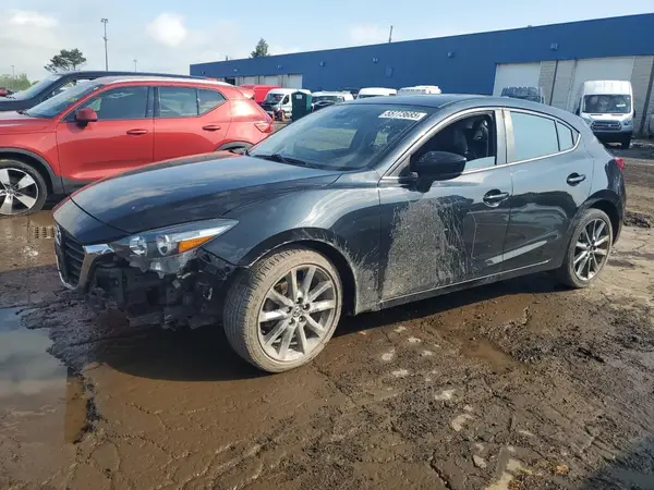 3MZBN1L38JM240897 2018 MAZDA 3 - Image 1