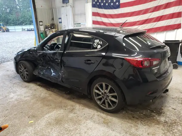 3MZBN1L38JM251642 2018 MAZDA 3 - Image 2
