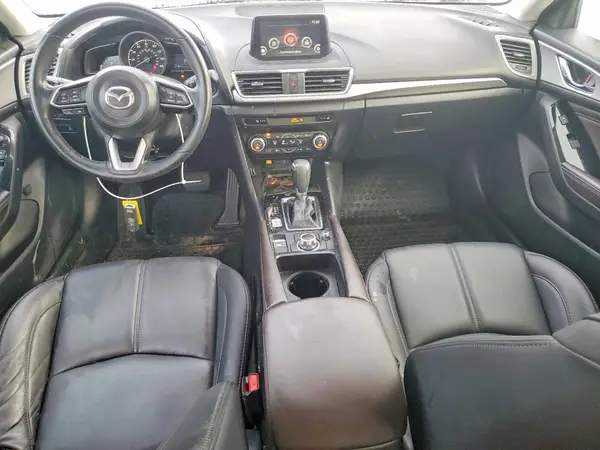 3MZBN1L38JM260406 2018 MAZDA 3 - Image 8