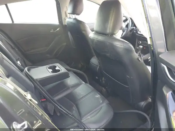 3MZBN1L38JM266352 2018 MAZDA 3 - Image 8