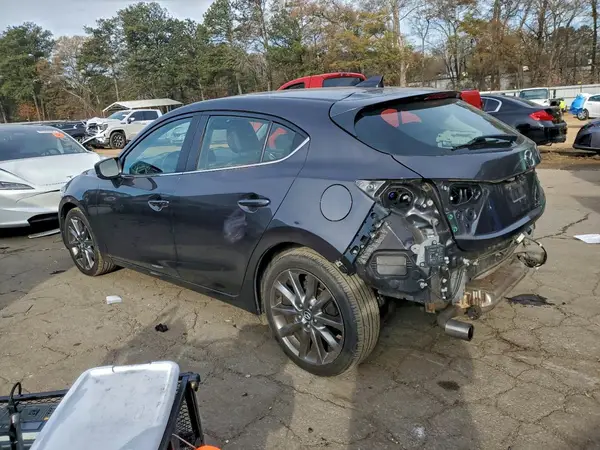 3MZBN1L38JM268649 2018 MAZDA 3 - Image 2