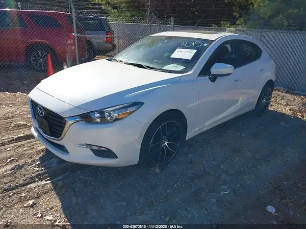 3MZBN1L39JM162730 2018 MAZDA 3 - Image 2