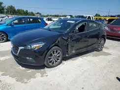 3MZBN1L39JM165000 2018 MAZDA 3