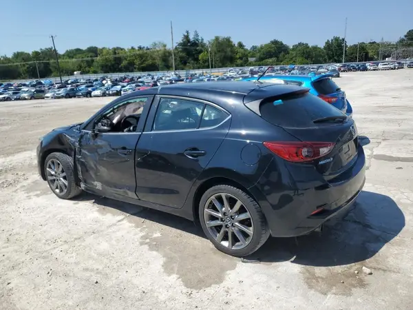 3MZBN1L39JM165000 2018 MAZDA 3 - Image 2