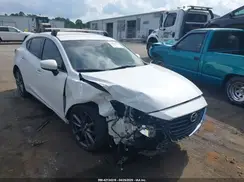 3MZBN1L39JM184985 2018 MAZDA 3