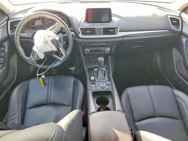 3MZBN1L39JM185666 2018 MAZDA 3 - Image 8