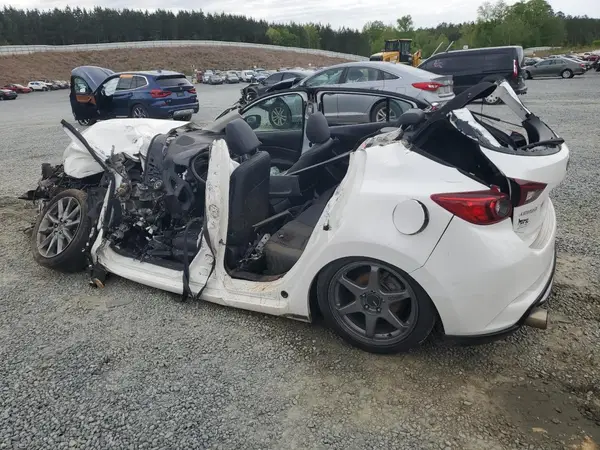 3MZBN1L39JM193945 2018 MAZDA 3 - Image 2
