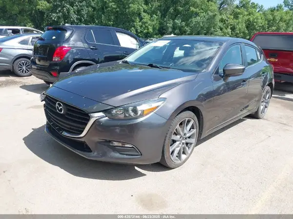 3MZBN1L39JM196439 2018 MAZDA 3 - Image 2