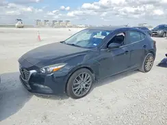 3MZBN1L39JM201039 2018 MAZDA 3