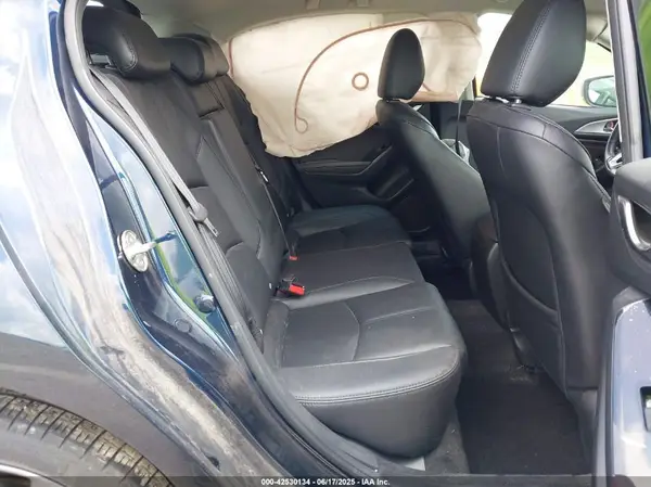 3MZBN1L39JM204670 2018 MAZDA 3 - Image 8