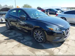 3MZBN1L39JM209531 2018 MAZDA 3