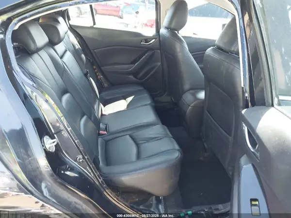 3MZBN1L39JM209531 2018 MAZDA 3 - Image 8
