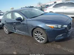 3MZBN1L39JM209691 2018 MAZDA 3